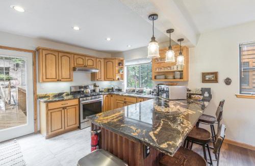 Ouray House | 1486 Oak- Grandview