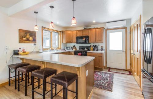 Ouray House | 1490OAK Grandview Condo