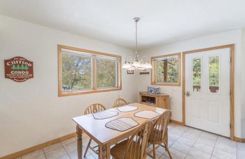 Ouray House | 1494OAK Cliff Top Condo