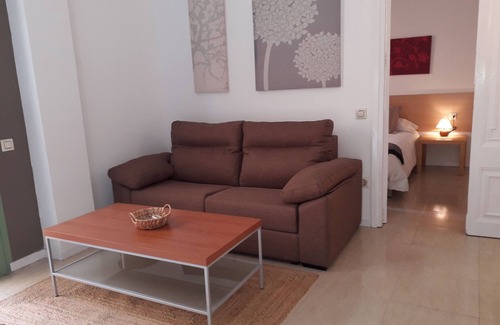 Tarragona Apartment | 15 Comfortable Apartment in City