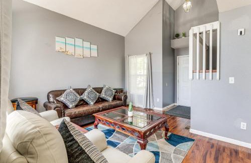 Aurora House | 15 Mi to Downtown Denver Home with Yard and Patio