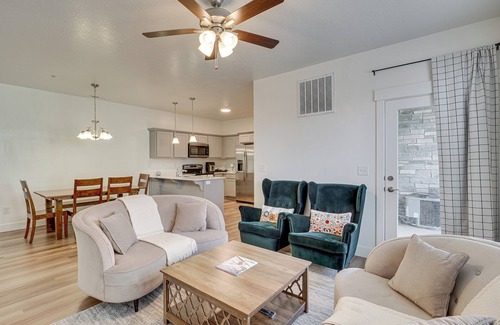 Vineyard Condo | 15 Mi to Sundance: Pet-Friendly Condo in Vineyard