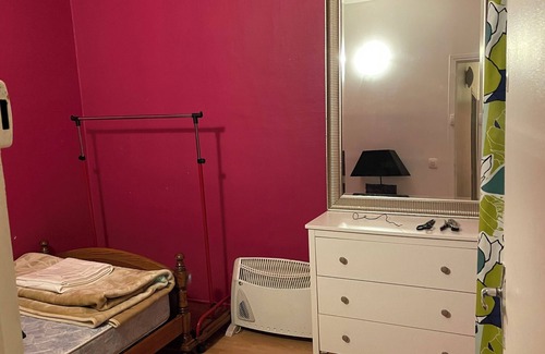 Drancy Bed & Breakfast | 15 min from Paris