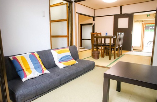Kamigyo House | 15 min walk to Funaoka Onsen 1 min from Kurama st/Kamigyo-ku Kyōto