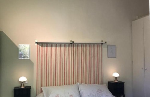 Le Puy-Sainte-Reparade Apartment | 15 MINS AIX-EN-PROVENCE ET LUBERON DANS DOMAINE DE CAMPAGNE PRIVE