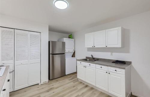 Montbello House | 15-mins from DIA, Remodeled, Cozy Downstairs Unit