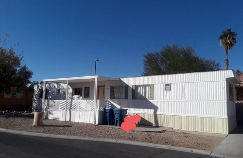 Sunrise Manor Apartment | 15 minutes from the strip of Las Vegas.