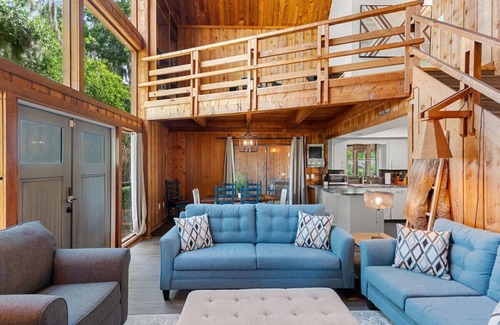 Winter Haven Cabin | 15 minutes to Legoland- Serene Lakeside Cottage Retreat