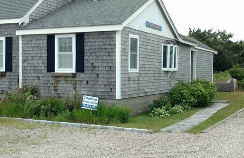 West Dennis Cottage | 15% off Third house from South Village Beach *great family vacation on Cape Cod