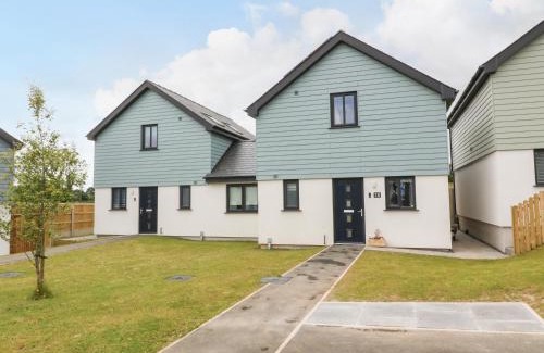 Brynteg House | 15 Parc Delfryn