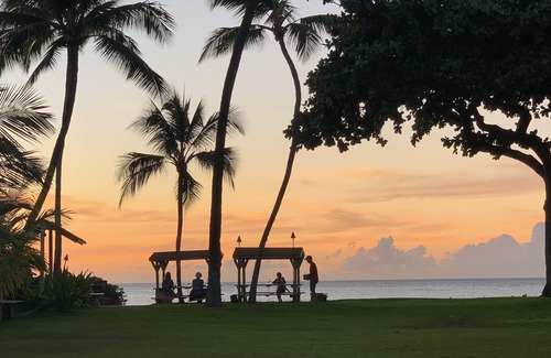 Haleiwa Condo | 15 Steps to the Beach! Ground Floor Completely Renovated on the North Shore