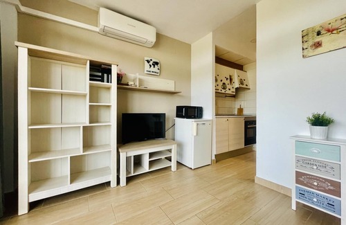 Salou Apartment | 150-CAT92 523. Studio apartment with pool. Salou tourist center.