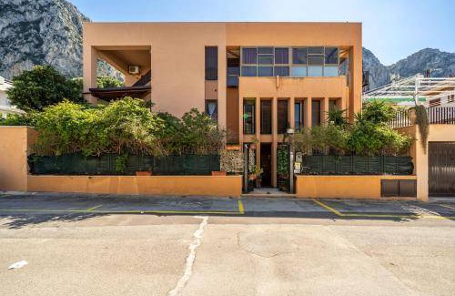 Addaura Apartment | 150 m² Apartment ∙ 2 bedrooms ∙ 4 guests
