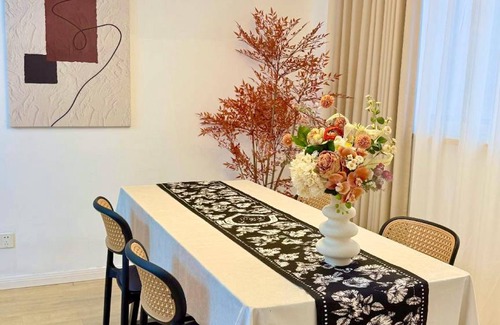 Jing'an Apartment | 150 m² Apartment ∙ 3 bedrooms ∙ 9 guests