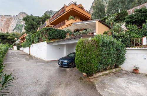 Addaura Apartment | 150 m² Apartment ∙ 3 bedrooms ∙ 6 guests