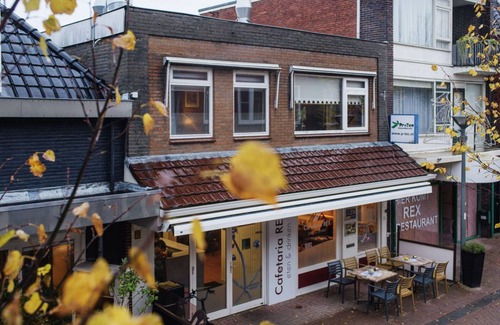 Municipality of Delfzijl Apartment | 150 m² Apartment ∙ 3 bedrooms ∙ 4 guests