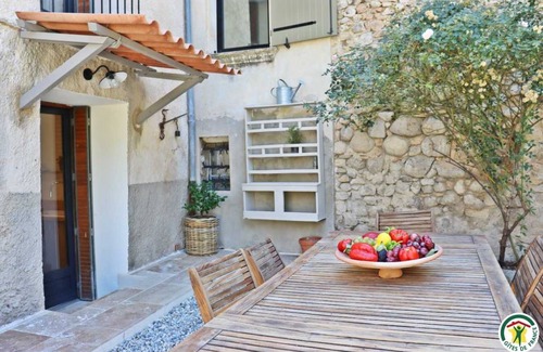 Buis-les-Baronnies House | 150 m² Gîte ∙ 3 bedrooms ∙ 6 guests