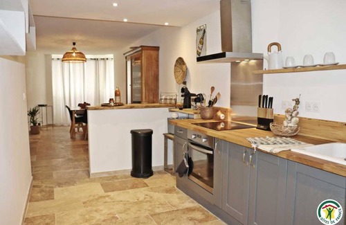 Buis-les-Baronnies House | 150 m² Gîte ∙ 3 bedrooms ∙ 6 guests
