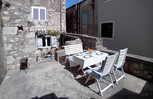 Iz House | 150 m² House ∙ 3 bedrooms ∙ 6 guests