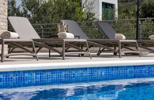 Veliko Brdo House | 150 m² House ∙ 3 bedrooms ∙ 6 guests