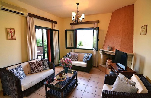 Pendamodi House | 150 m² House ∙ 4 bedrooms ∙ 8 guests