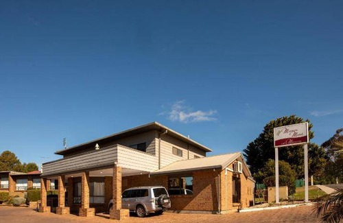 Mannum Hotel | 150 m² Motel ∙ 4 bedrooms ∙ 8 guests