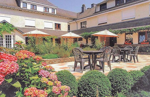 Botassart House | 1500 m² House ∙ 14 bedrooms ∙ 30 guests