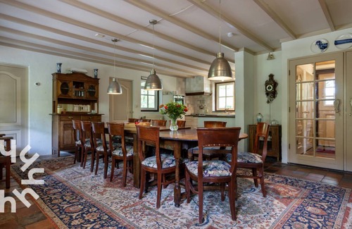 Vasse House | 1500 m² House ∙ 5 bedrooms ∙ 14 guests