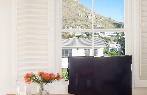 Hout Bay Villa | 150m to the most beautiful beach of Cape Town - Llandudno Beach