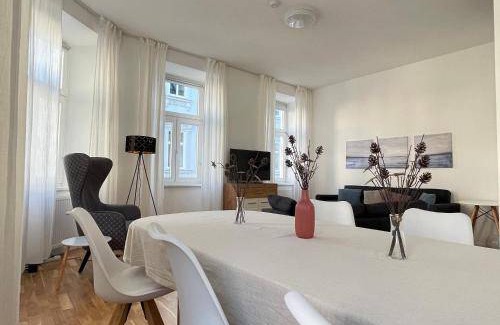 Funfhaus Apartment | 151 m² Apartment ∙ 4 bedrooms ∙ 10 guests
