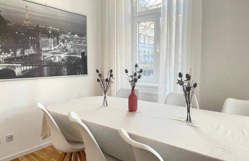 Funfhaus Apartment | 151 m² Apartment ∙ 4 bedrooms ∙ 10 guests