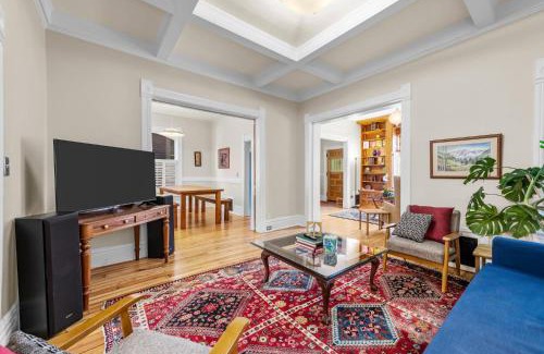 Baker House | 151 W 2nd Ave - Denver