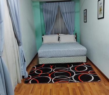Taman Kota Laksamana House | 1511 Guest House