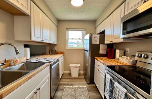 Middletown Condo | 1520 A Bonita - Small Template · 1520 Cozy 2 Bed with laundry