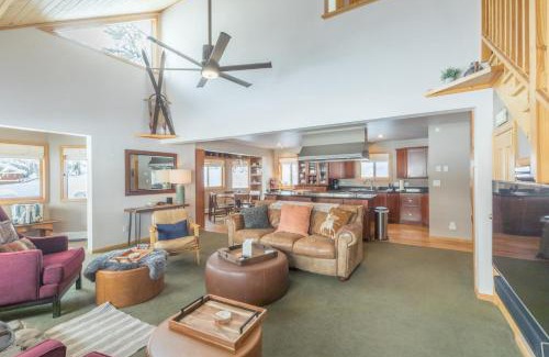Ouray House | 1524 Oak Street