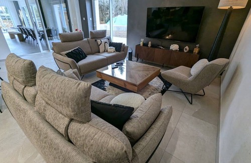 Sanchey Cottage | 153 m² Cabin ∙ 4 bedrooms ∙ 8 guests