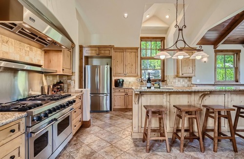 Cordillera House | 155 E. Timber Draw - Perfect Cabin in the Woods