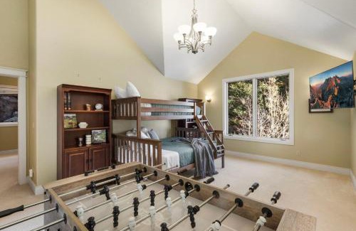 Ouray House | 1558 Hinkson Terrace