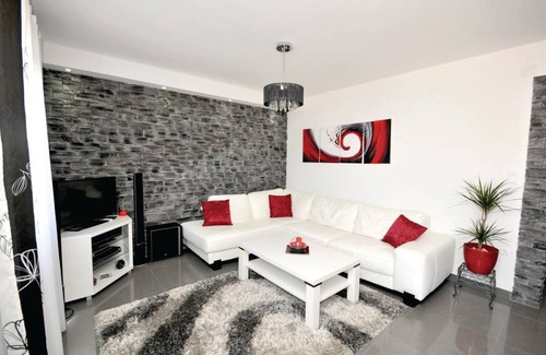 Municipality of Trogir House | 156 m² Maisonette ∙ 4 bedrooms ∙ 10 guests