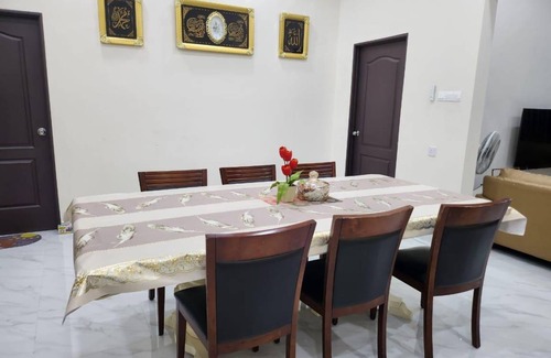 Kampung Berungis Villa | 157 m² Villa ∙ 4 bedrooms ∙ 10 guests