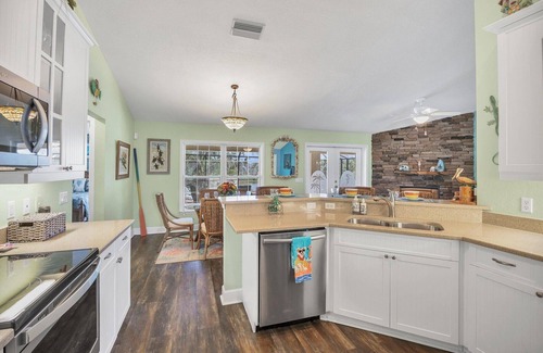 South Gulf Cove House | 15736 Lakeland Circle