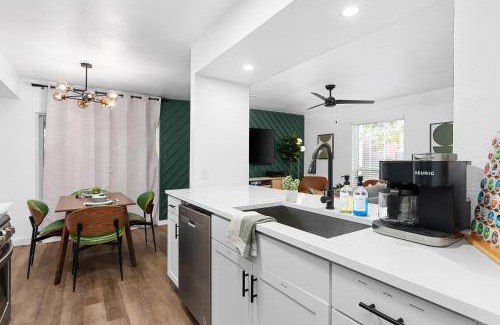 South Lamar Apartment | 158 m² Apartment ∙ 2 bedrooms ∙ 16 guests