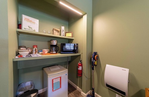 Orick Apartment | 15B Lady Bird Single Room at the Meadow Site