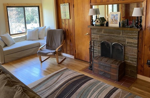 Mount Nebo Cabin | 16 acre retreat with large fishing pond and a butterfly meadow