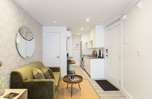 Little Italy Apartment | 16 Studio Apartment-Hotel in Little Italy by Denstays