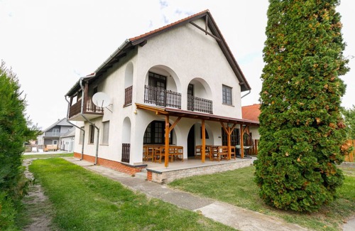 Balatonfenyves Other | 160 m² Accommodation ∙ 6 bedrooms ∙ 12 guests
