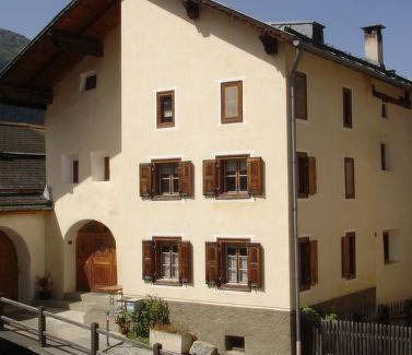 Ardez Apartment | 160 m² Apartment ∙ 4 bedrooms ∙ 10 guests