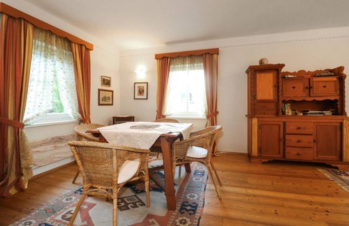 Fellbach House | 160 m² House ∙ 3 bedrooms ∙ 6 guests