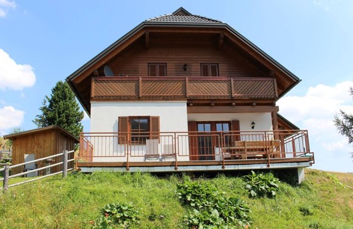 Reichenau House | 160 m² House ∙ 4 bedrooms ∙ 8 guests