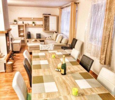 Stiavnicke Bane Cabin | 160 m² Lodge ∙ 4 bedrooms ∙ 13 guests